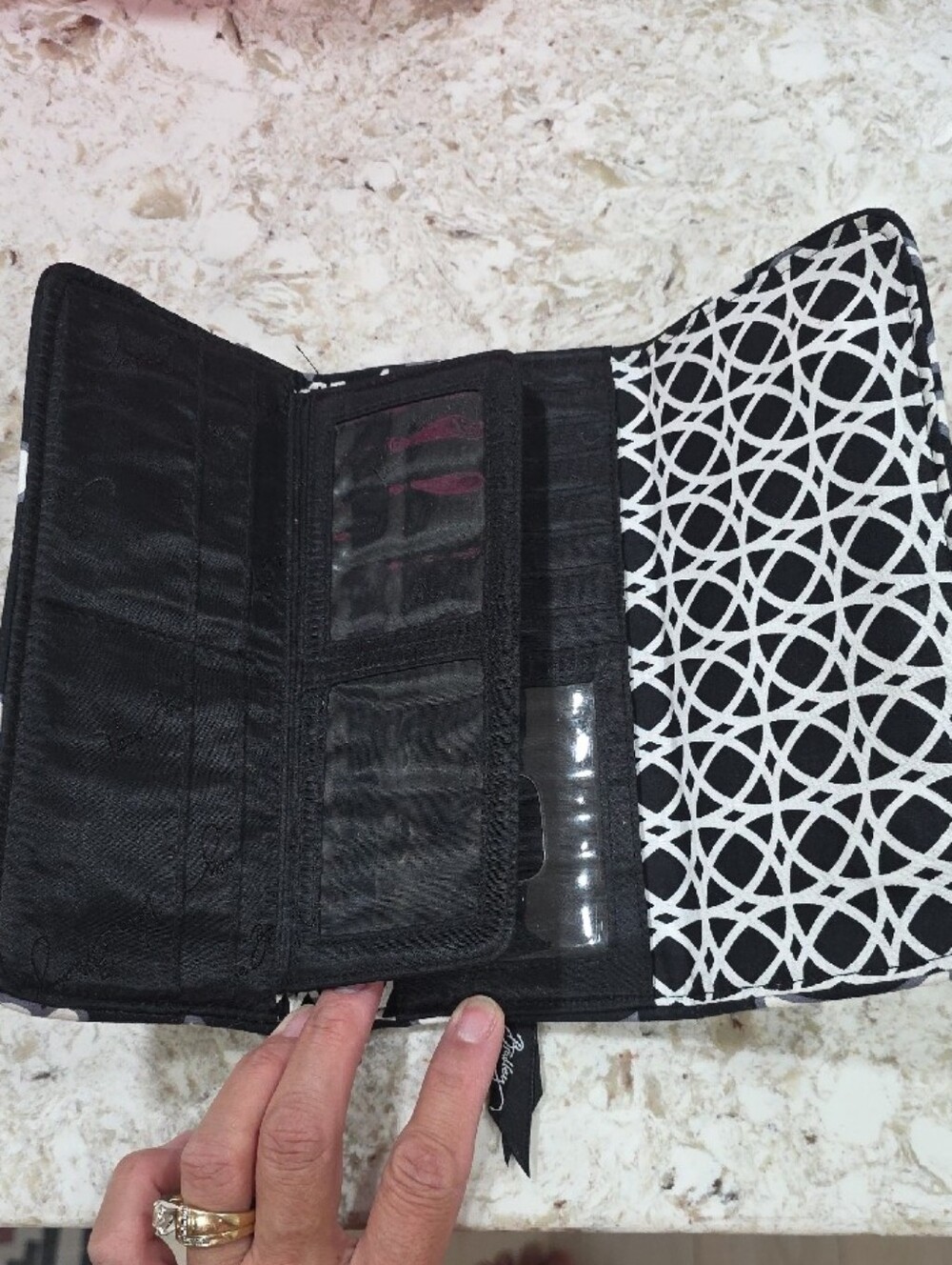 Vera Bradley Black and White Quilted Pattern Wallet - Picture 2 of 5